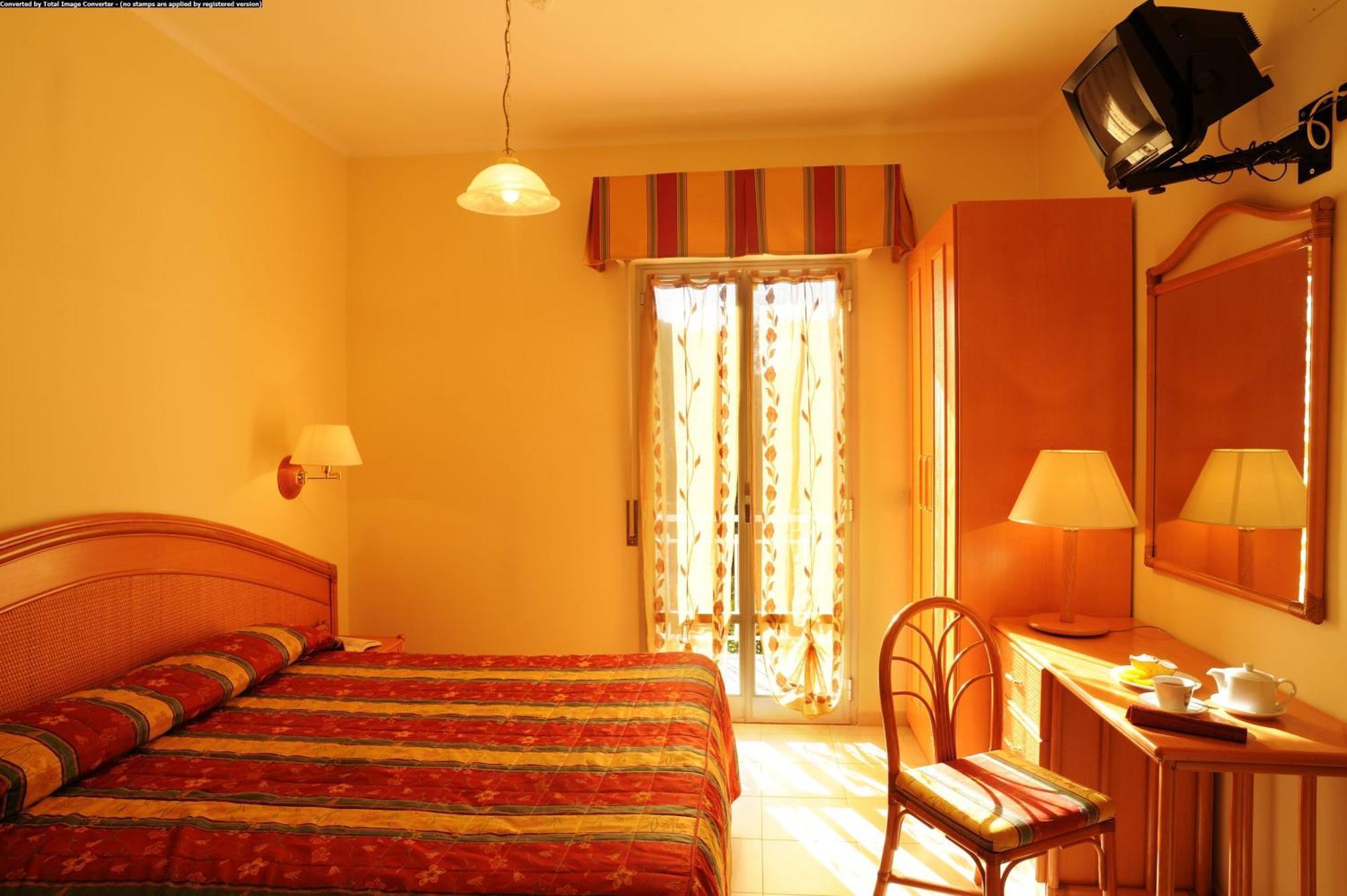 Hotel Casella ปิเอตราลิกูเร ห้อง รูปภาพ